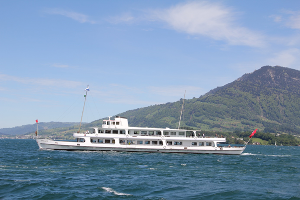 Fahrgastschiff MS Schwyz SGV